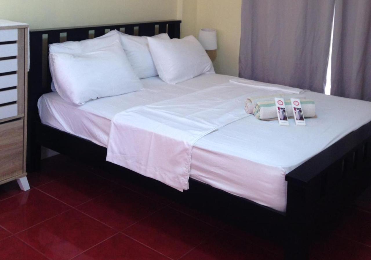 Cool Martin Family Hotel And Resort Bacoor Exterior foto