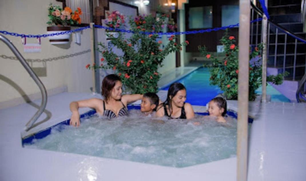 Cool Martin Family Hotel And Resort Bacoor Exterior foto